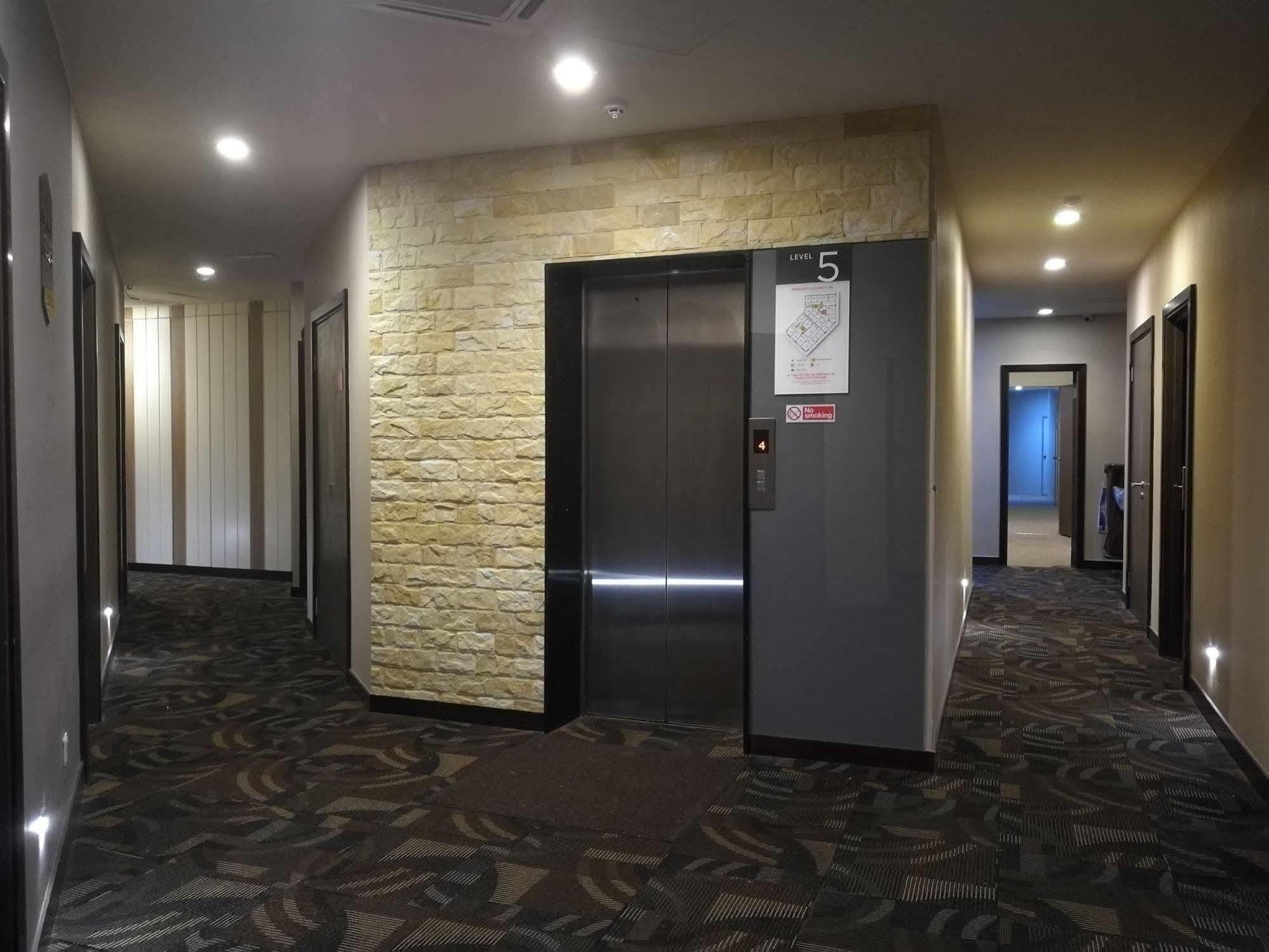 メモワール ホーンビル ホテル クチン エクステリア 写真